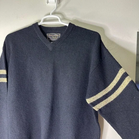 VTG Abercrombie Fitch Sweater Men‎ XL V Neck Navy Blue Gray Stripe Wool Preppy
